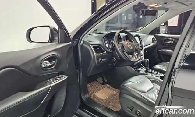Jeep Cherokee 2018 2.4 автомат (гидро), миниатюра 10