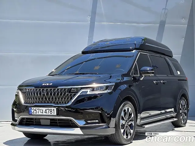 Kia Carnival, 2023, 24 094 км