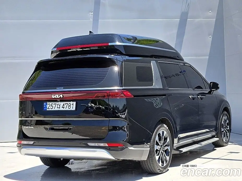 Kia Carnival 2023 3.5 автомат (гидро), фото 5