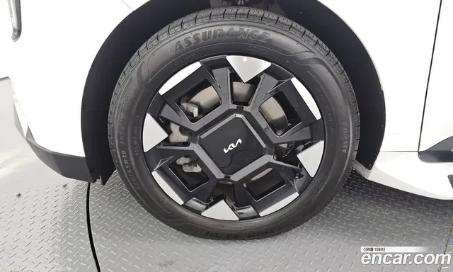 Kia Carnival 2024 2.2 автомат (гидро), миниатюра 5
