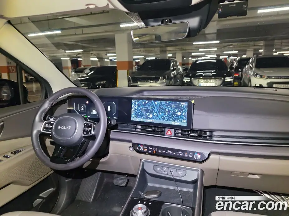 Kia Carnival 2024 1.6 автомат (гидро), фото 15