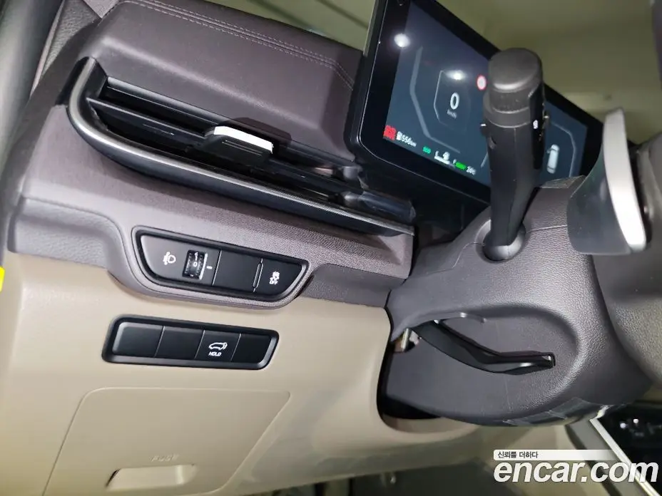 Kia Carnival 2024 1.6 автомат (гидро), фото 18