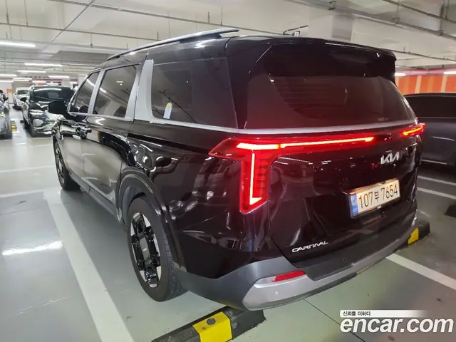 Kia Carnival 2024 1.6 автомат (гидро), миниатюра 6