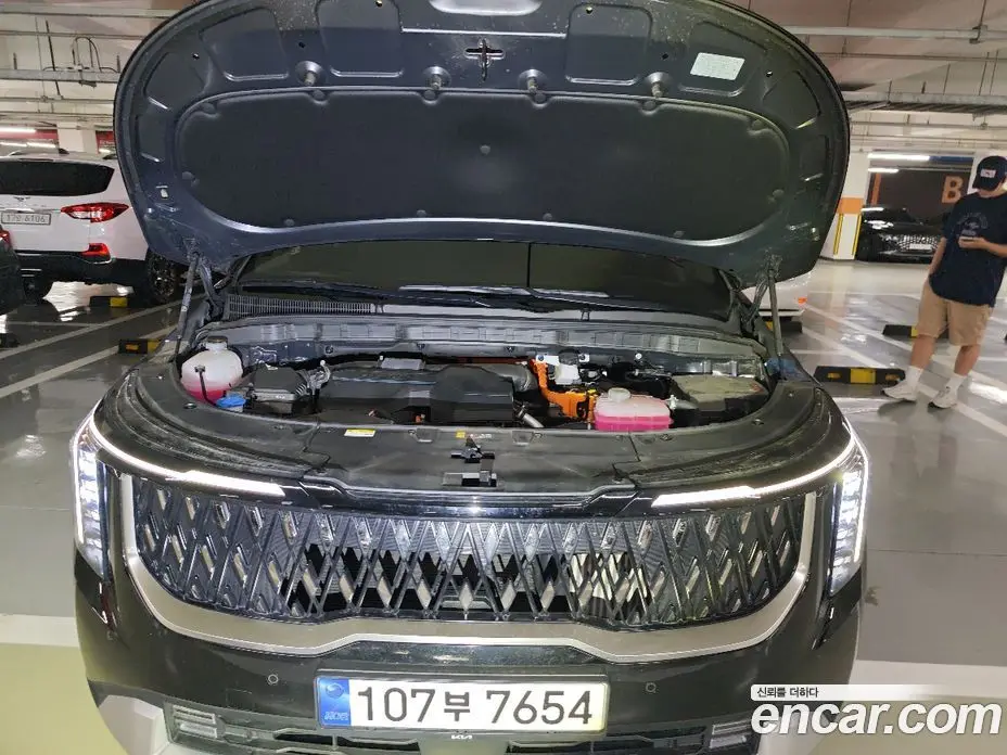 Kia Carnival 2024 1.6 автомат (гидро), фото 9