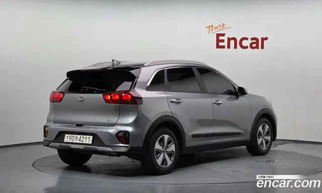 Kia Niro 2021 1.6 автомат (гидро), миниатюра 2