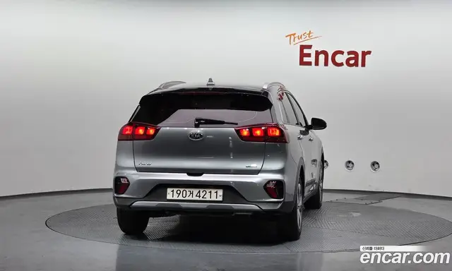 Kia Niro 2021 1.6 автомат (гидро), миниатюра 4