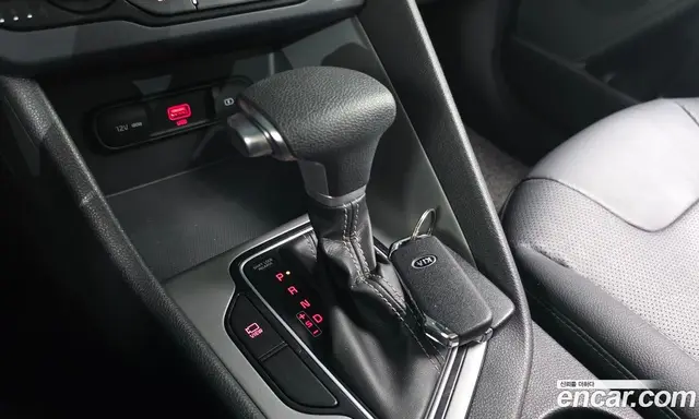 Kia Niro 2021 1.6 автомат (гидро), миниатюра 9