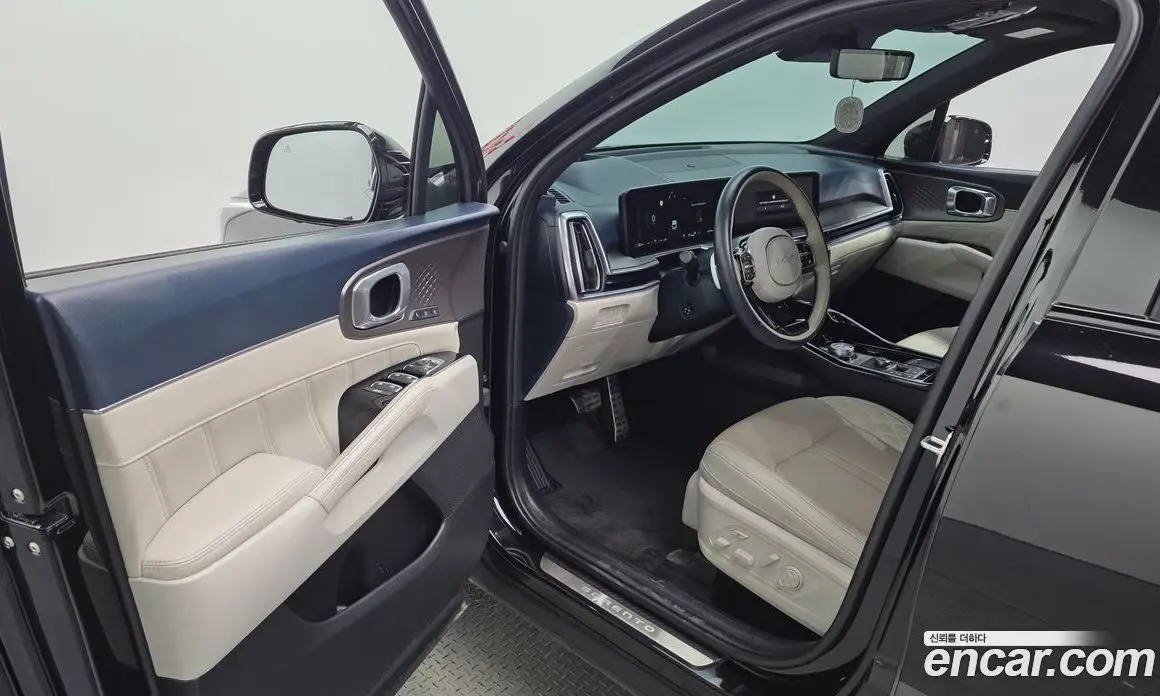 Kia Sorento 2023 1.6 автомат (гидро), фото 13