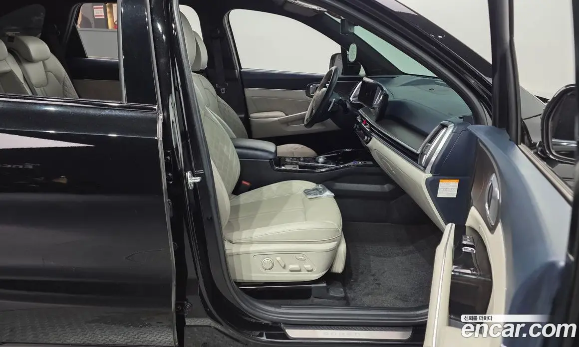 Kia Sorento 2023 1.6 автомат (гидро), фото 16