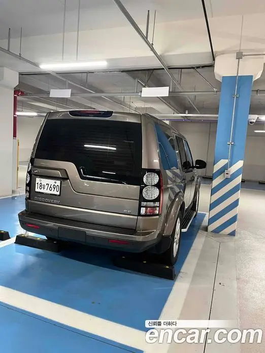 Land Rover Discovery 2015 3.0 автомат (гидро), фото 5