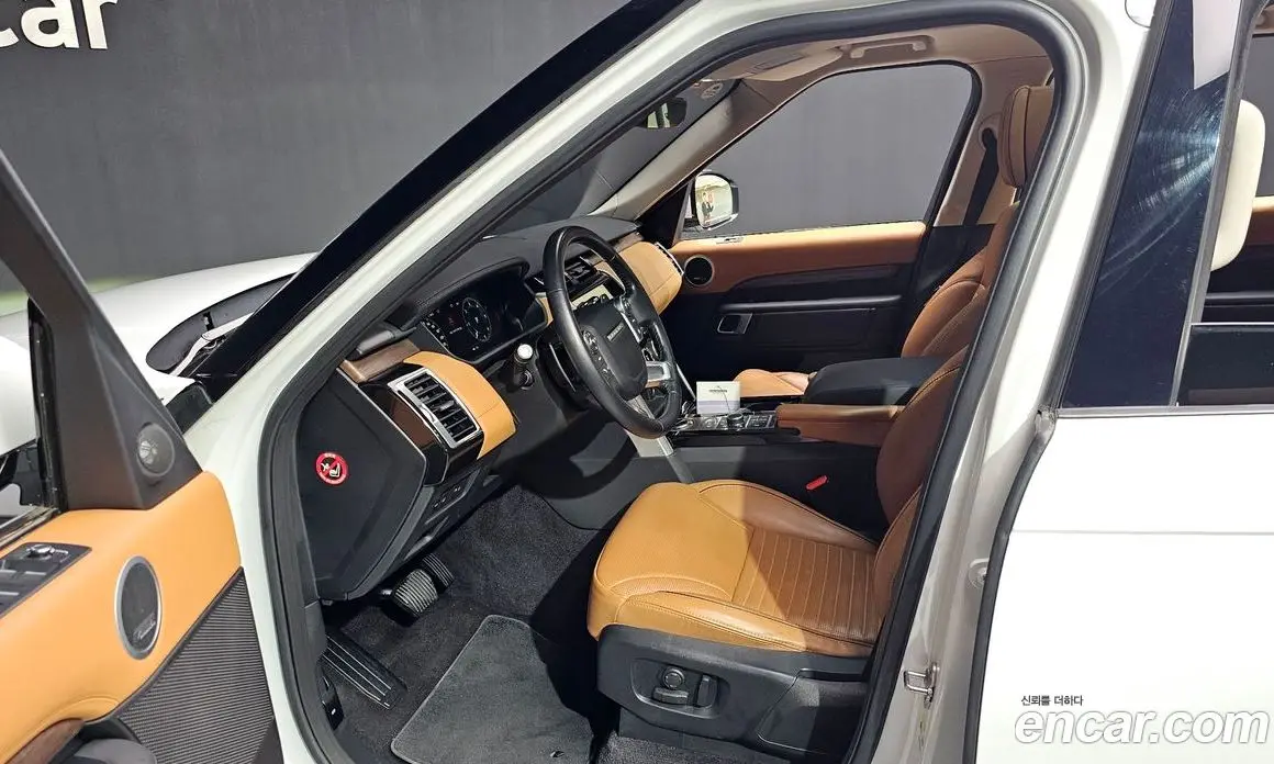 Land Rover Discovery 2018 3.0 автомат (гидро), фото 13