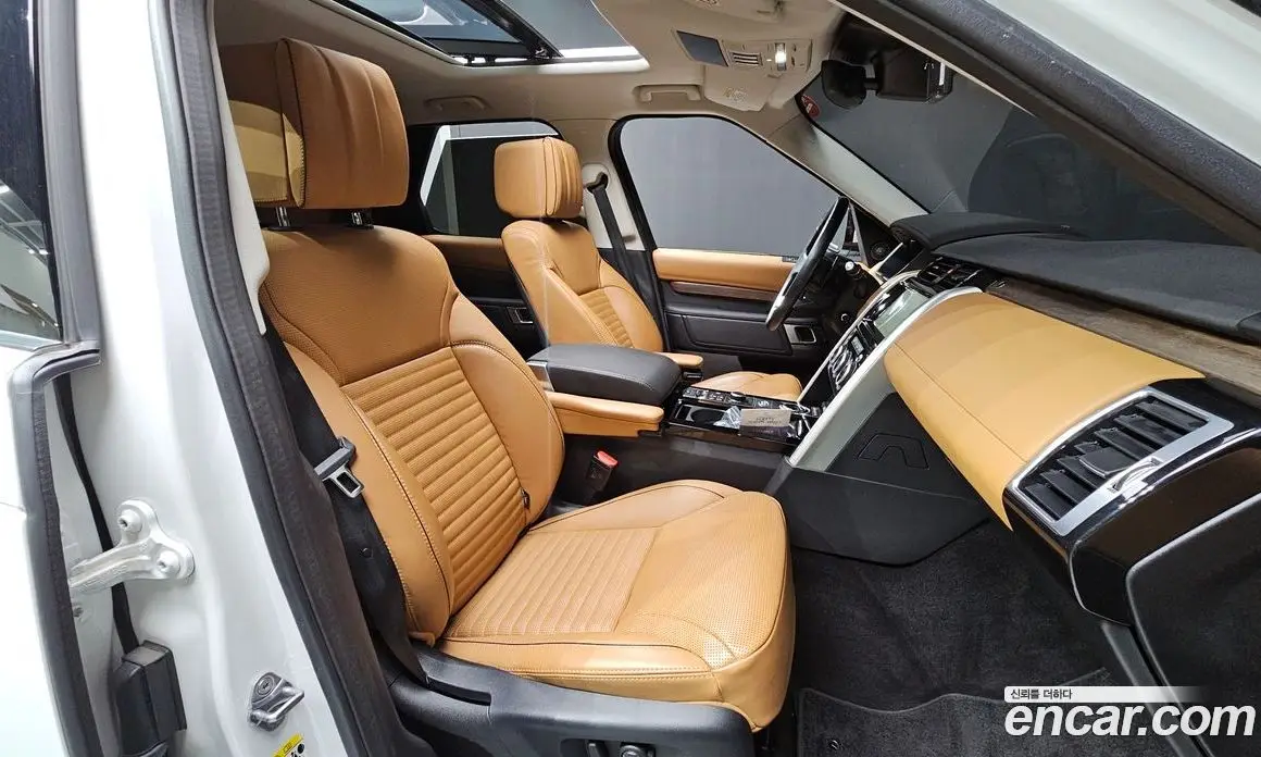 Land Rover Discovery 2018 3.0 автомат (гидро), фото 16