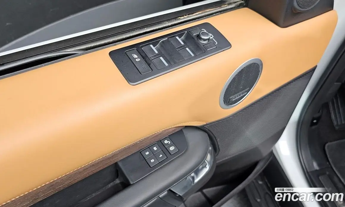 Land Rover Discovery 2018 3.0 автомат (гидро), фото 29