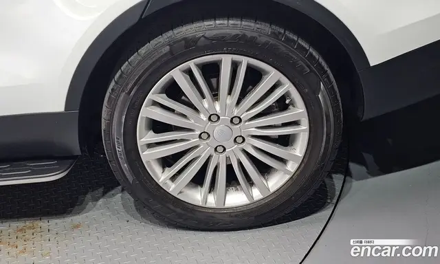 Land Rover Discovery 2018 3.0 автомат (гидро), миниатюра 7