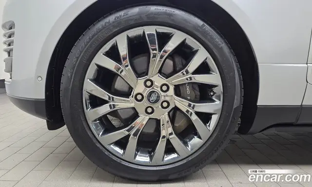 Land Rover Range Rover 2019 4.4 автомат (гидро), миниатюра 5