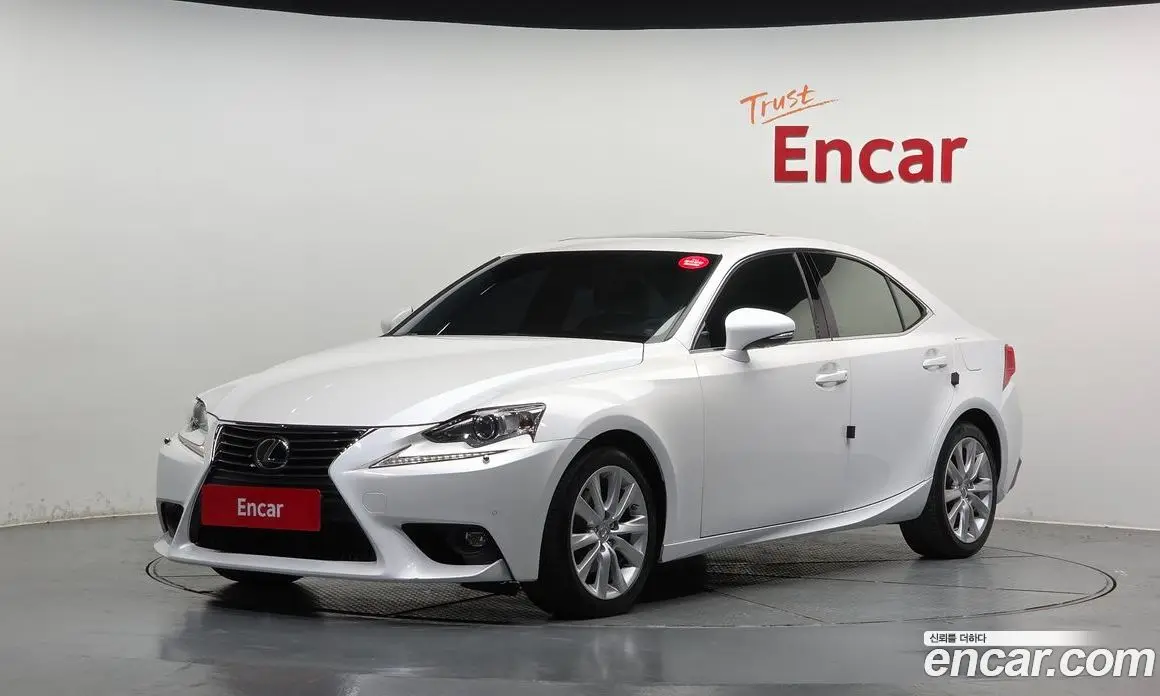 Lexus IS 2014 2.5 автомат (гидро), фото 1 Lexus IS 2014 2.5 автомат (гидро), фото 1