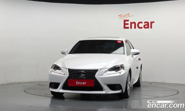 Lexus IS 2014 2.5 автомат (гидро), миниатюра 3 Lexus IS 2014 2.5 автомат (гидро), миниатюра 3