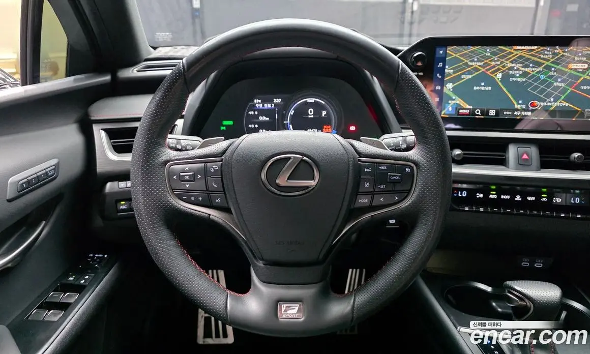 Lexus UX 2023 2.0 автомат (гидро), фото 13 Lexus UX 2023 2.0 автомат (гидро), фото 13