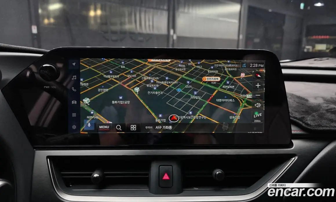 Lexus UX 2023 2.0 автомат (гидро), фото 14 Lexus UX 2023 2.0 автомат (гидро), фото 14