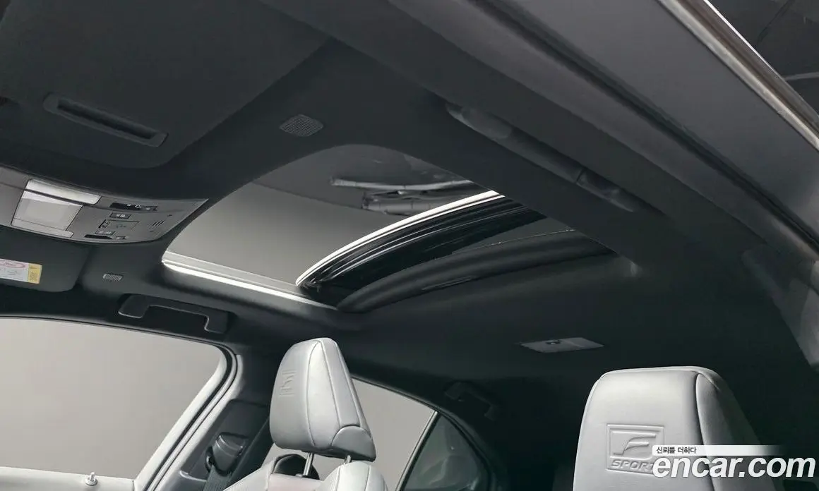 Lexus UX 2023 2.0 автомат (гидро), фото 19 Lexus UX 2023 2.0 автомат (гидро), фото 19