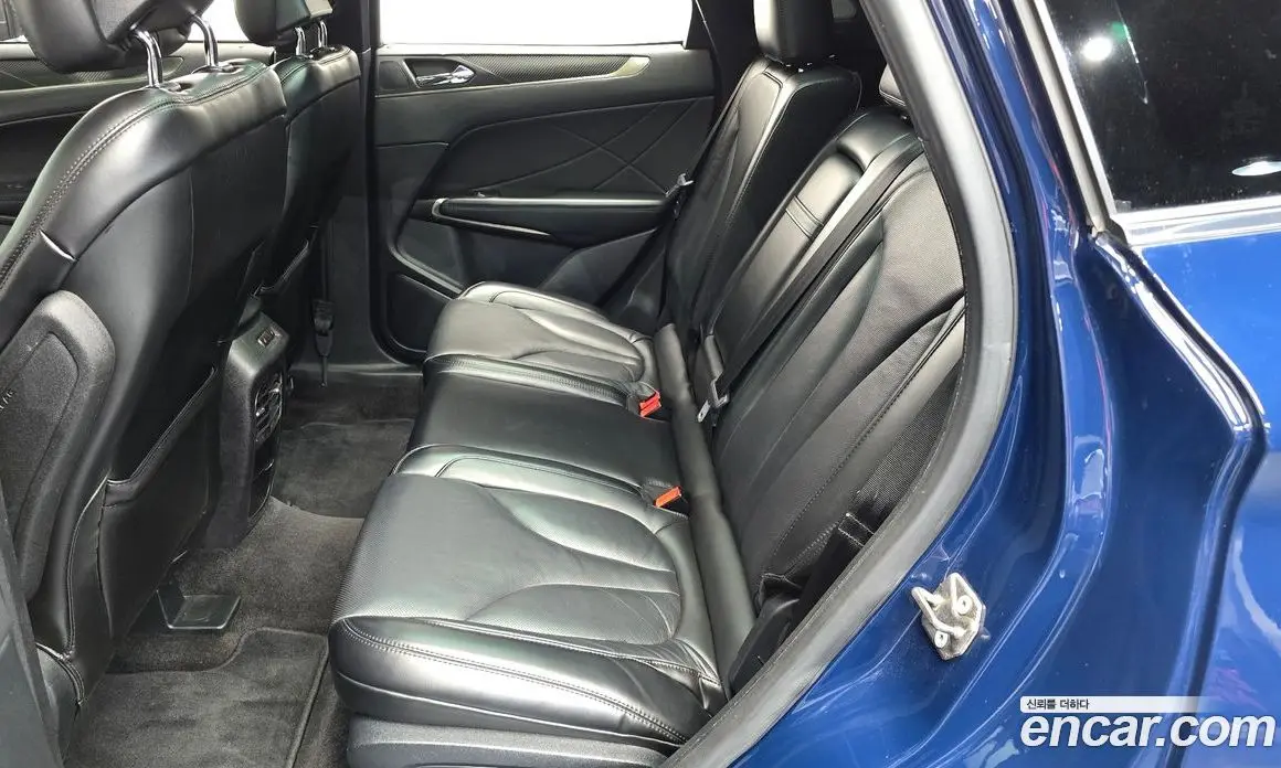 Lincoln MKC 2018 2.0 автомат (гидро), фото 17 Lincoln MKC 2018 2.0 автомат (гидро), фото 17