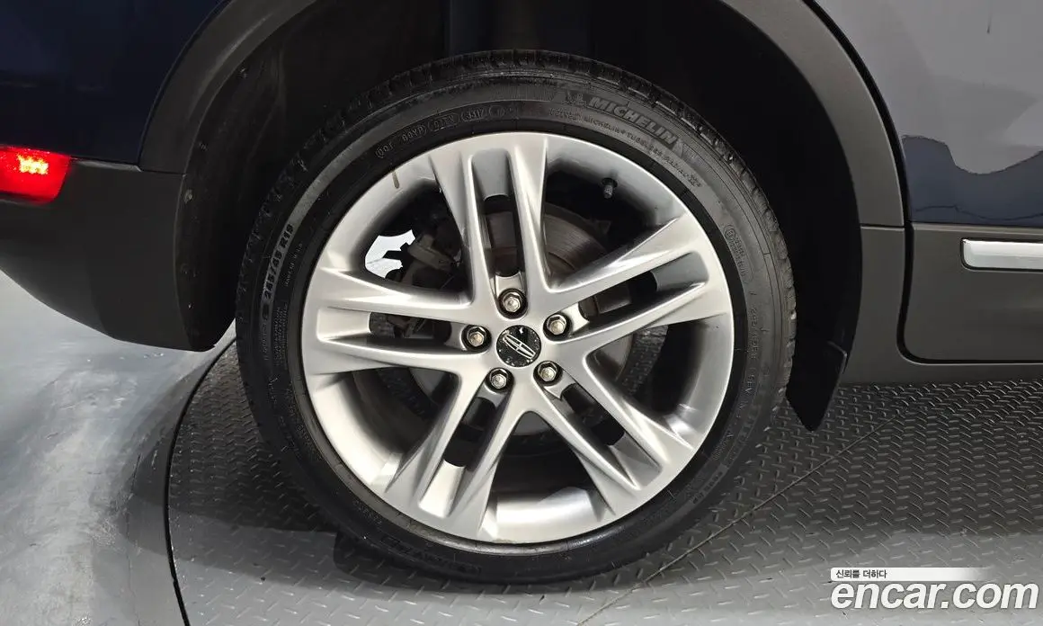 Lincoln MKC 2018 2.0 автомат (гидро), фото 5 Lincoln MKC 2018 2.0 автомат (гидро), фото 5