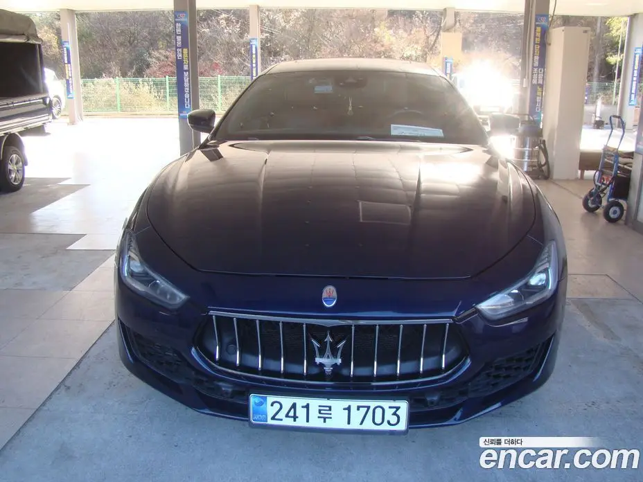 Maserati Ghibli 2018 3.0 автомат (гидро), фото 2 Maserati Ghibli 2018 3.0 автомат (гидро), фото 2