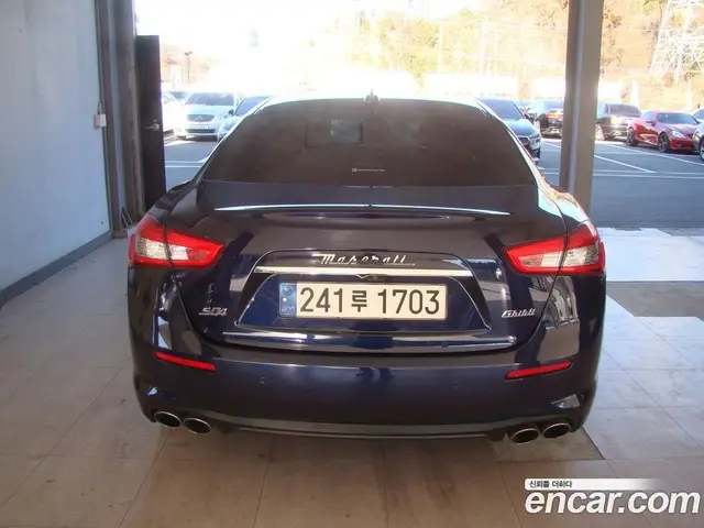 Maserati Ghibli 2018 3.0 автомат (гидро), миниатюра 4 Maserati Ghibli 2018 3.0 автомат (гидро), миниатюра 4