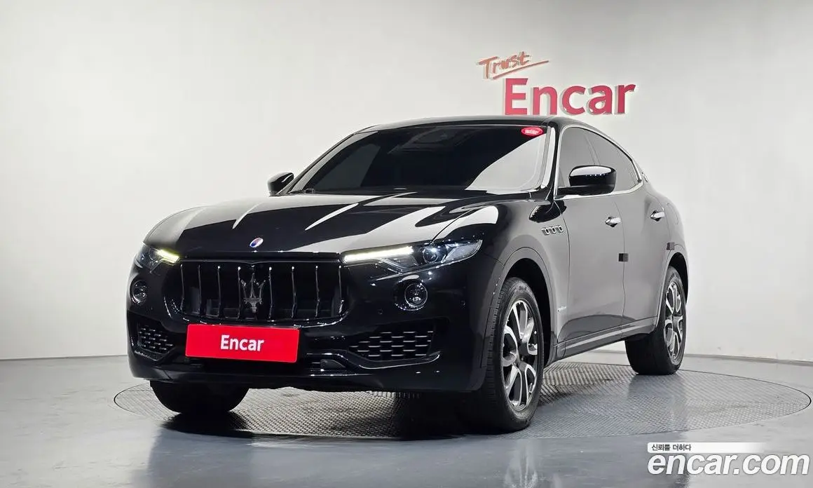 Maserati Levante 2018 3.0 автомат (гидро), фото 1 Maserati Levante 2018 3.0 автомат (гидро), фото 1