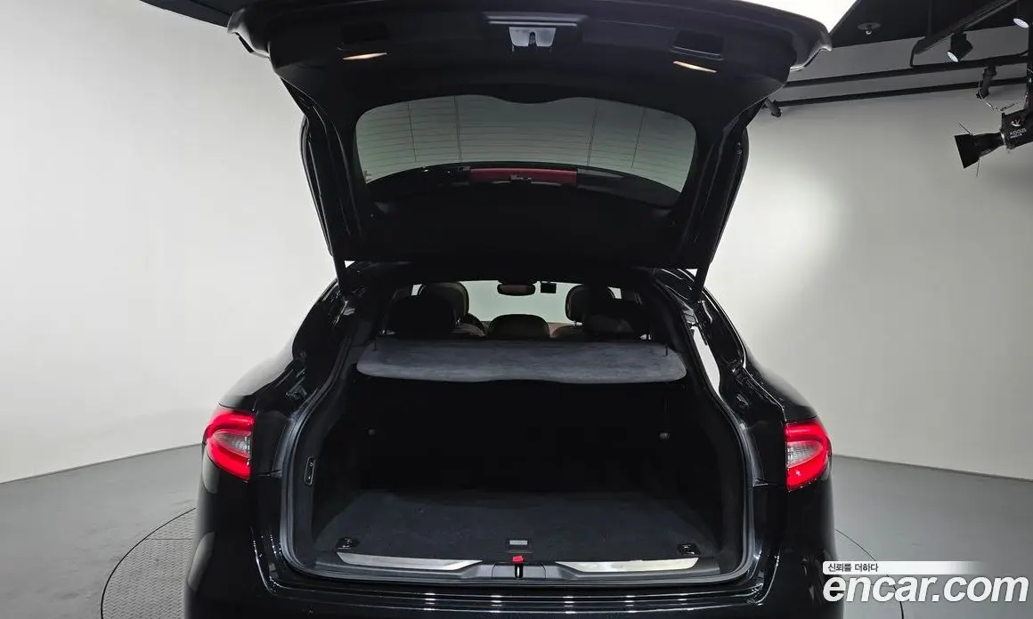 Maserati Levante 2018 3.0 автомат (гидро), фото 24 Maserati Levante 2018 3.0 автомат (гидро), фото 24