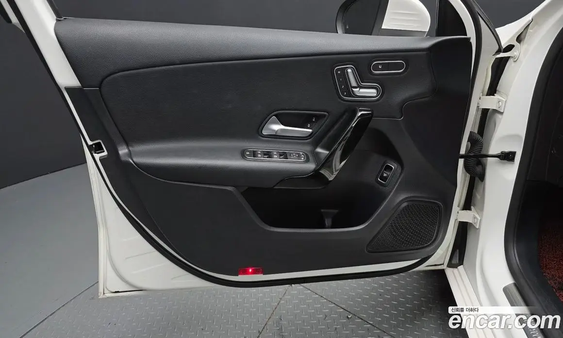 Mercedes-Benz A-Class 2020 2.0 гидро, фото 14 Mercedes-Benz A-Class 2020 2.0 гидро, фото 14