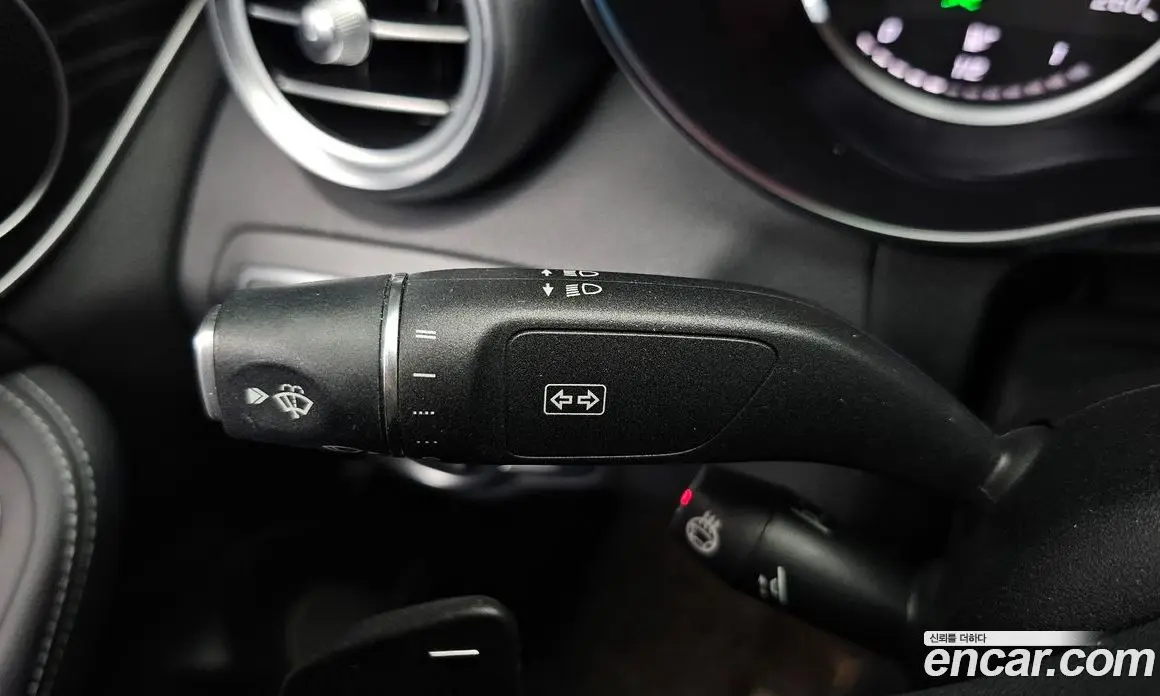 Mercedes-Benz C-Class 2019 1.9 гидро, фото 28 Mercedes-Benz C-Class 2019 1.9 гидро, фото 28