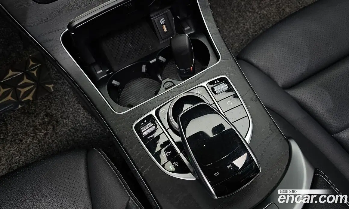 Mercedes-Benz C-Class 2019 1.9 гидро, фото 30 Mercedes-Benz C-Class 2019 1.9 гидро, фото 30