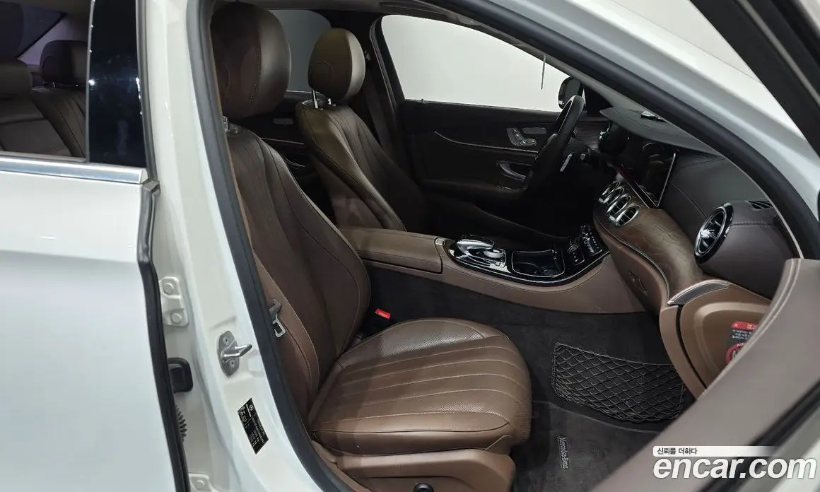 Mercedes-Benz E-Class 2016 2.0 автомат (гидро), фото 15