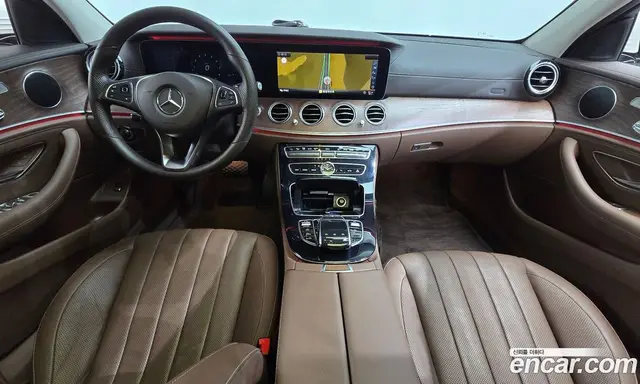 Mercedes-Benz E-Class 2016 2.0 автомат (гидро), миниатюра 9