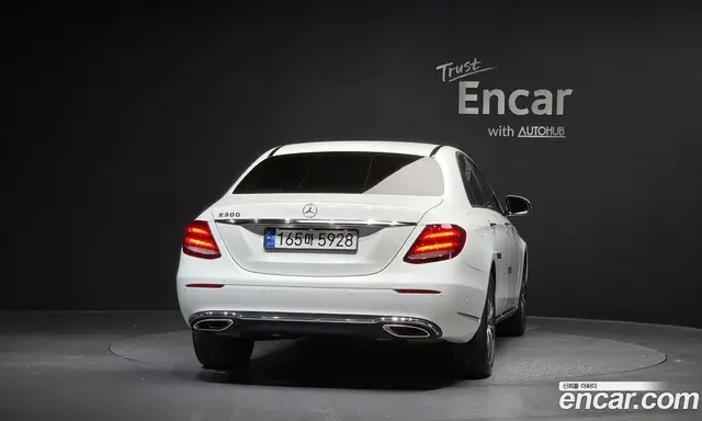 Mercedes-Benz E-Class 2017 2.0 автомат (гидро), миниатюра 4