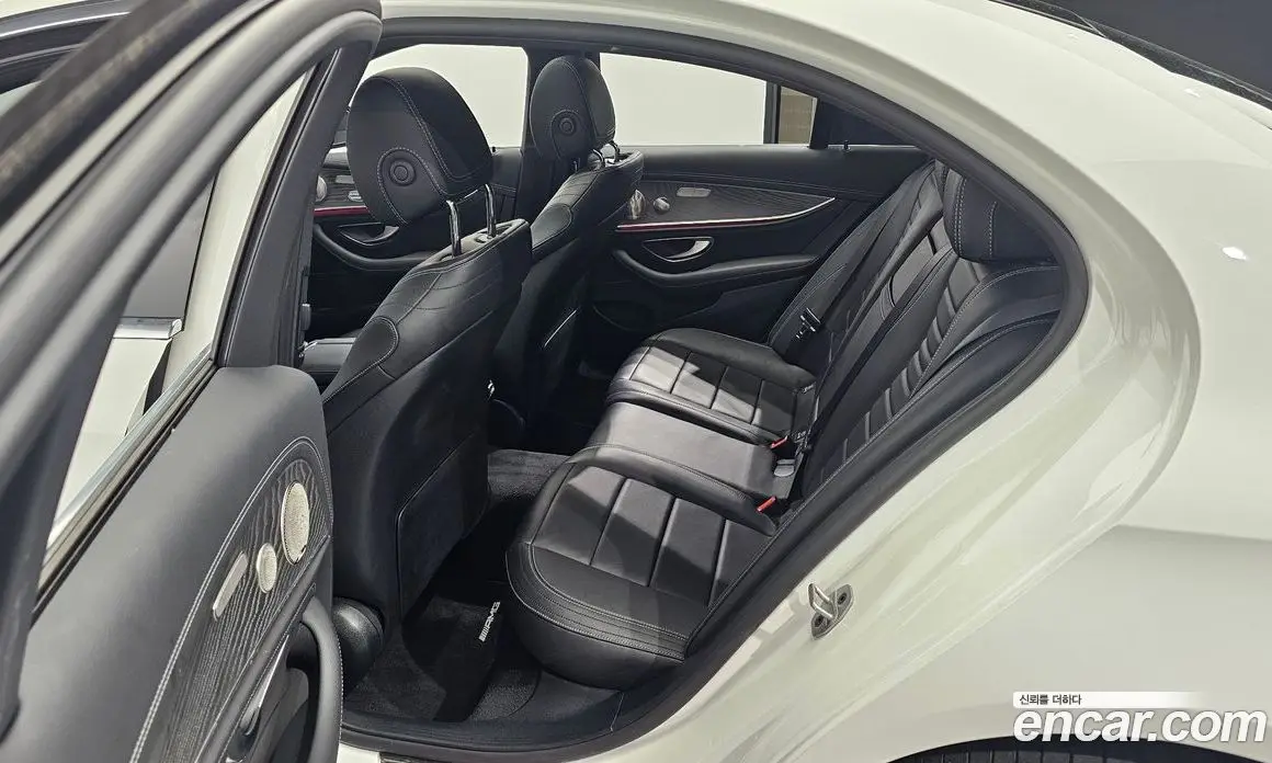 Mercedes-Benz E-Class 2021 2.0 автомат (гидро), фото 17