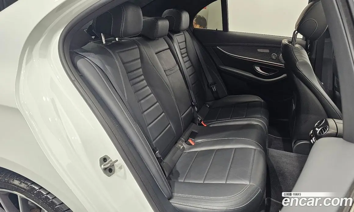 Mercedes-Benz E-Class 2021 2.0 автомат (гидро), фото 18