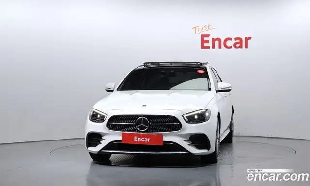 Mercedes-Benz E-Class 2021 2.0 автомат (гидро), миниатюра 3