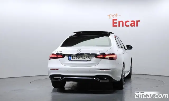 Mercedes-Benz E-Class 2021 2.0 автомат (гидро), миниатюра 4