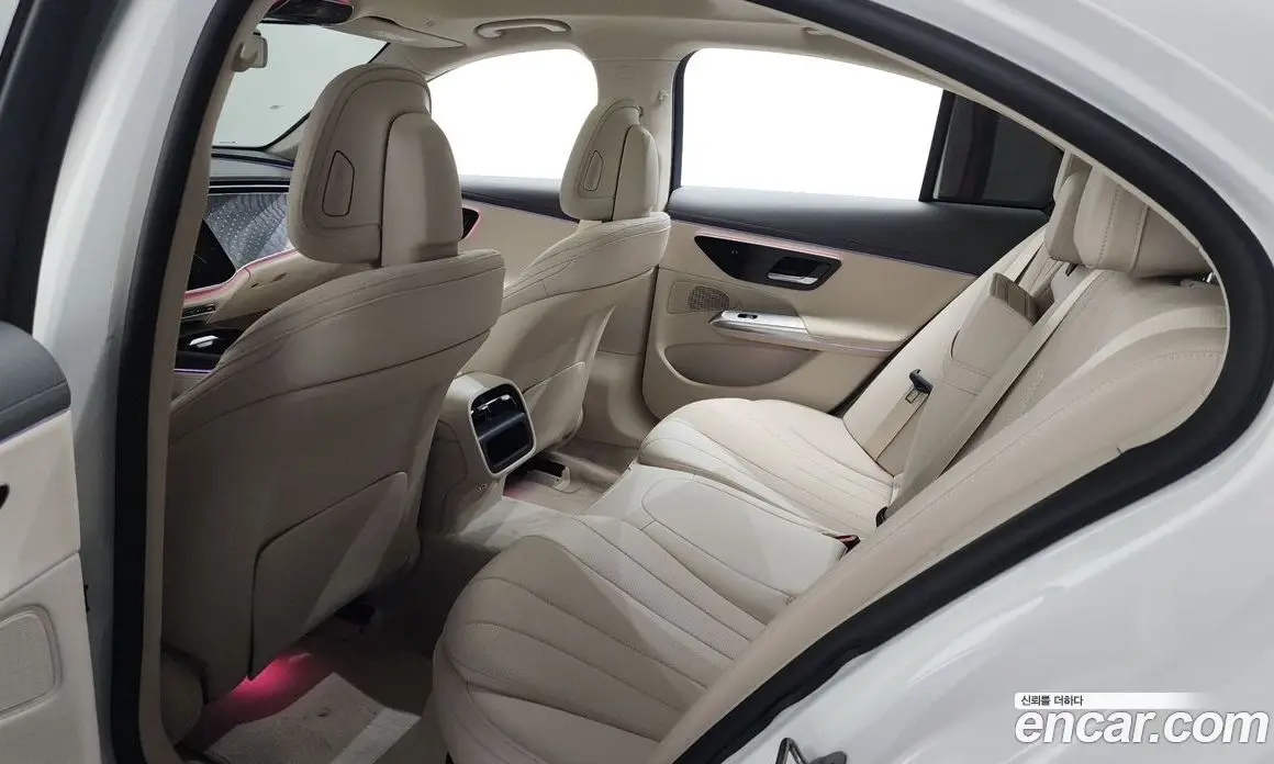 Mercedes-Benz E-Class 2024 2.0 автомат (гидро), фото 17