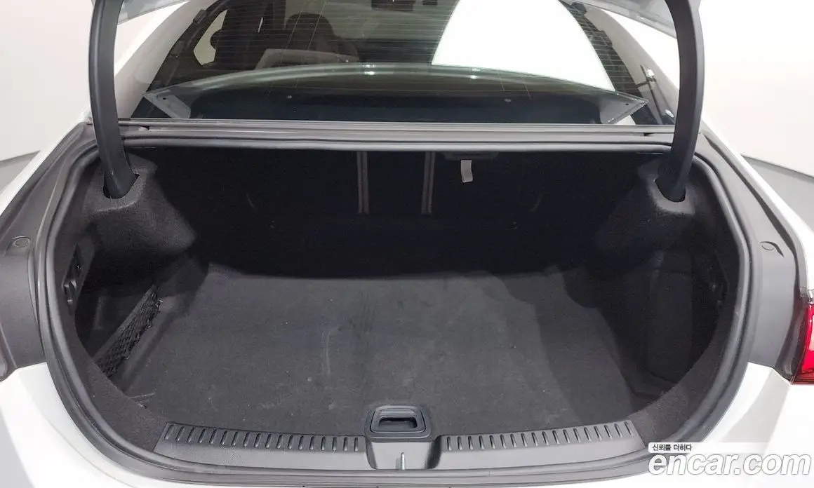 Mercedes-Benz E-Class 2024 2.0 автомат (гидро), фото 25