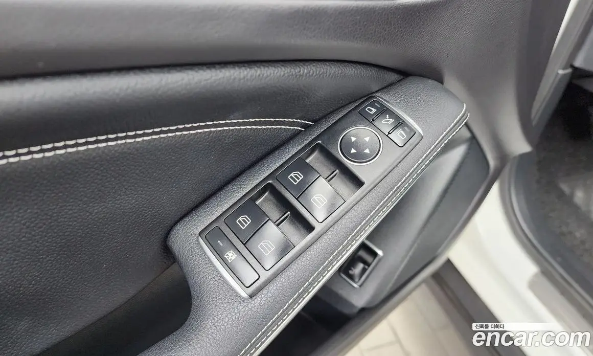 Mercedes-Benz GLA-Class 2018 2.0 гидро, фото 29