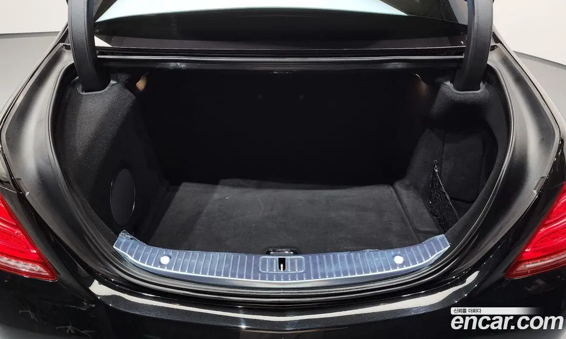 Mercedes-Benz S-Class 2017 5.5 гидро, фото 19 Mercedes-Benz S-Class 2017 5.5 гидро, фото 19