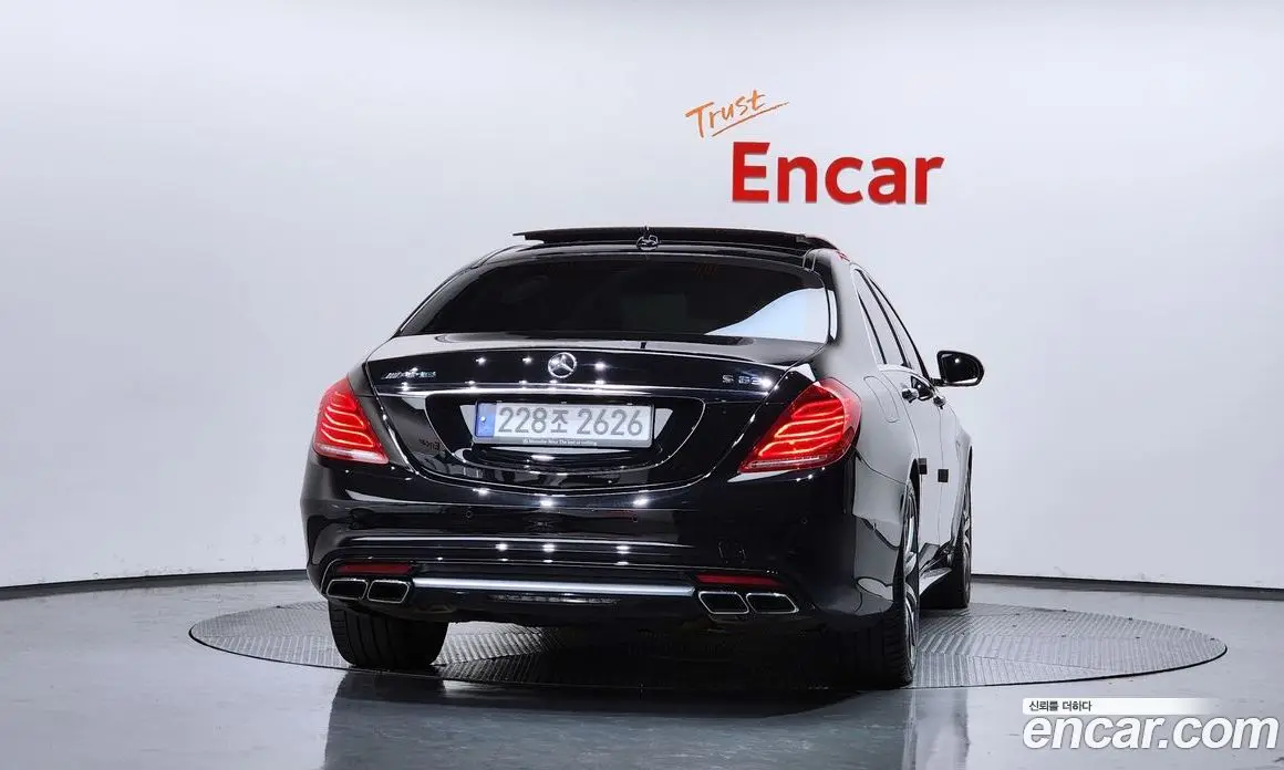 Mercedes-Benz S-Class 2017 5.5 гидро, фото 4 Mercedes-Benz S-Class 2017 5.5 гидро, фото 4