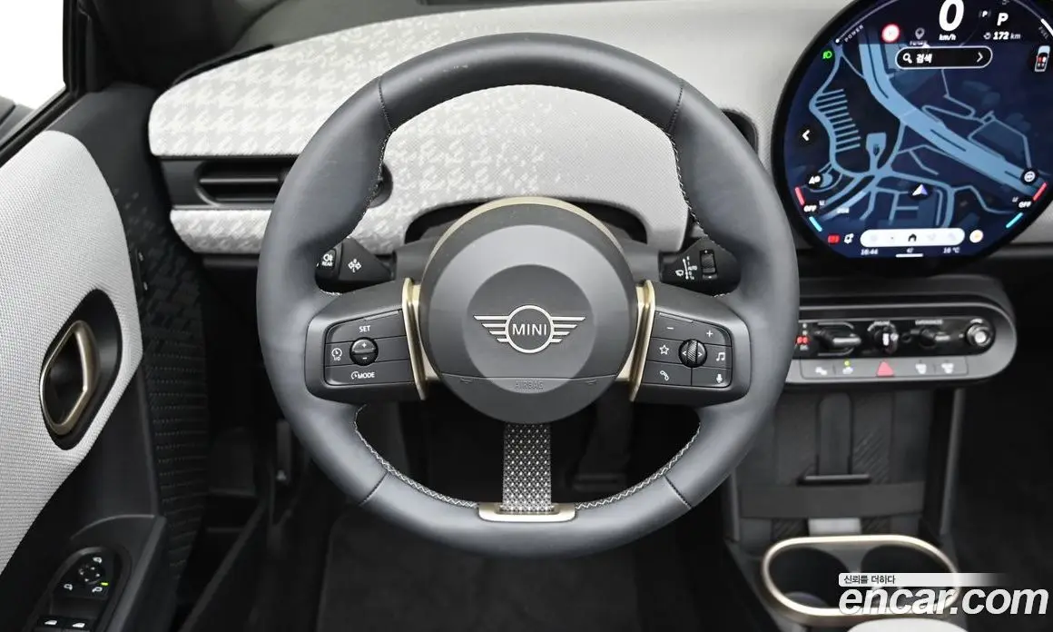 Mini Cooper Convertible 2025 2.0 автомат (гидро), фото 13
