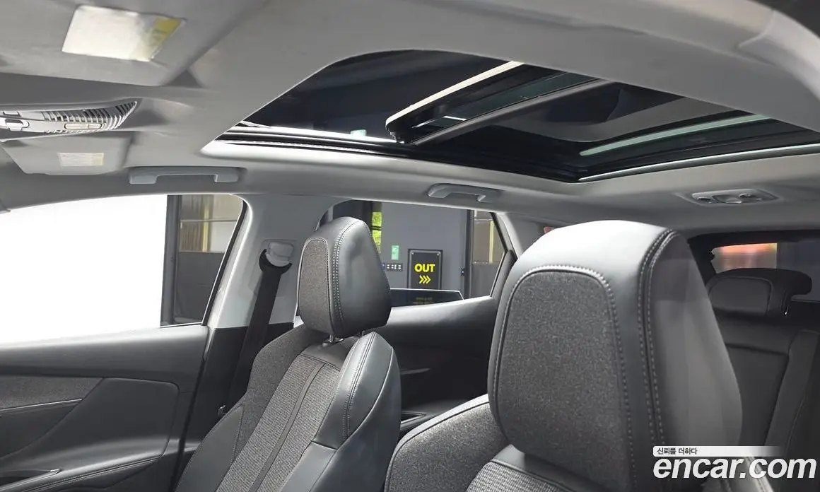 Peugeot 3008 2017 1.6 автомат (гидро), фото 18