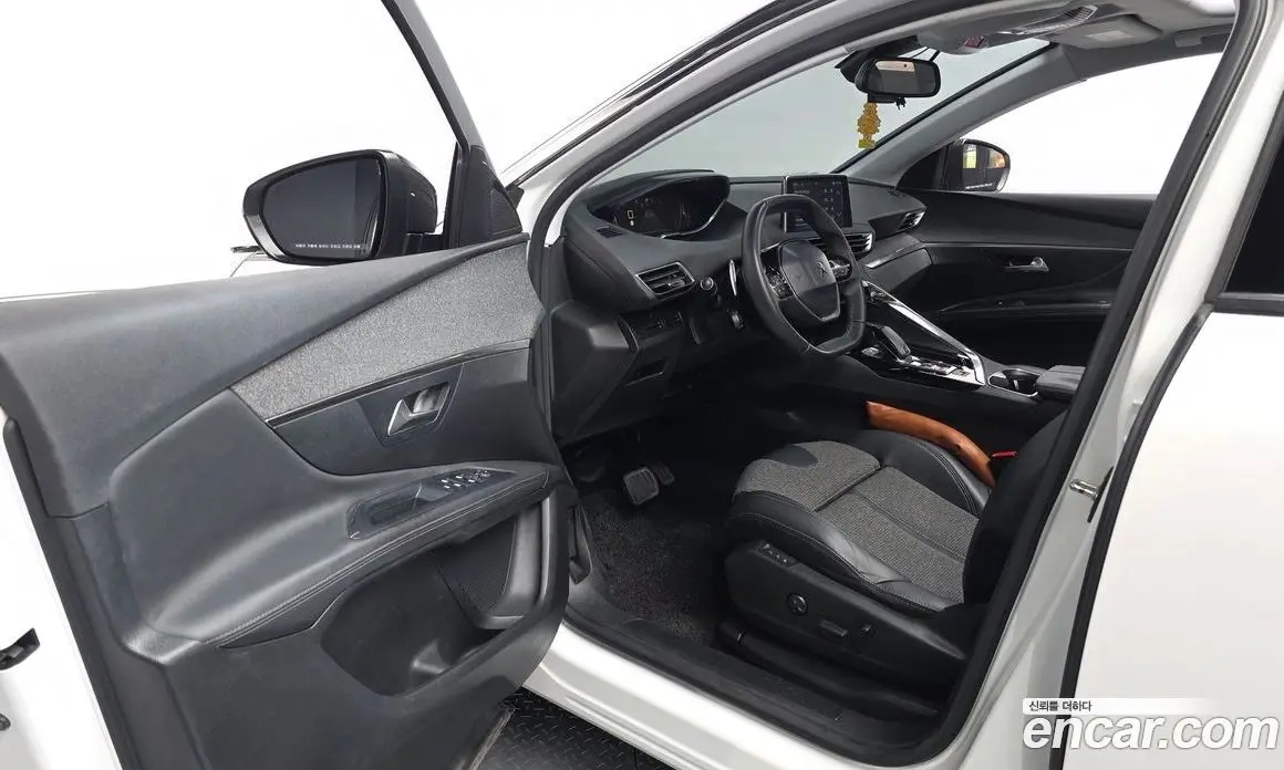 Peugeot 3008 2017 1.6 автомат (гидро), фото 10