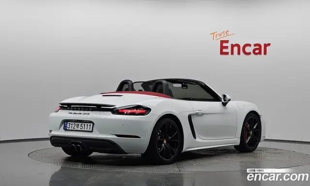 Porsche 718, 2017, 123 168 км
