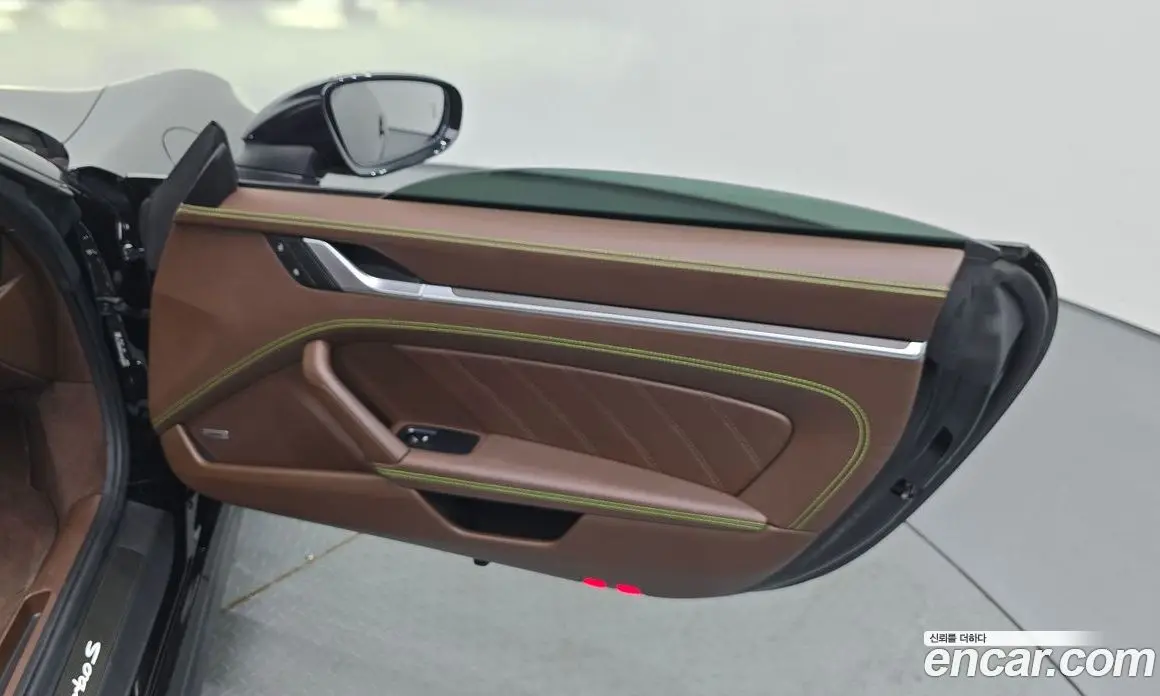 Porsche 911 2022 3.7 автомат (гидро), фото 15